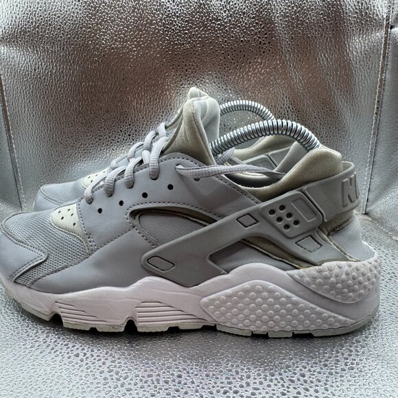Size 9.5 - Nike‎ Air Huarache SE Runner Wolf Gray Womens Sneakers 634835-032 - Picture 7 of 10